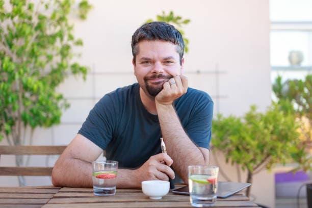 Gyors és egyszerű e cigi beállítása lépésről lépésre kezdőknek és haladóknak